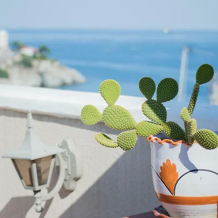 Old-town Roof-garden * Kavala